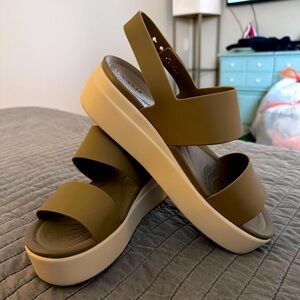 Brown croc platform sandals